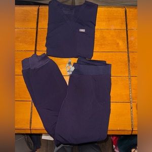 Figs Deep Purple Set